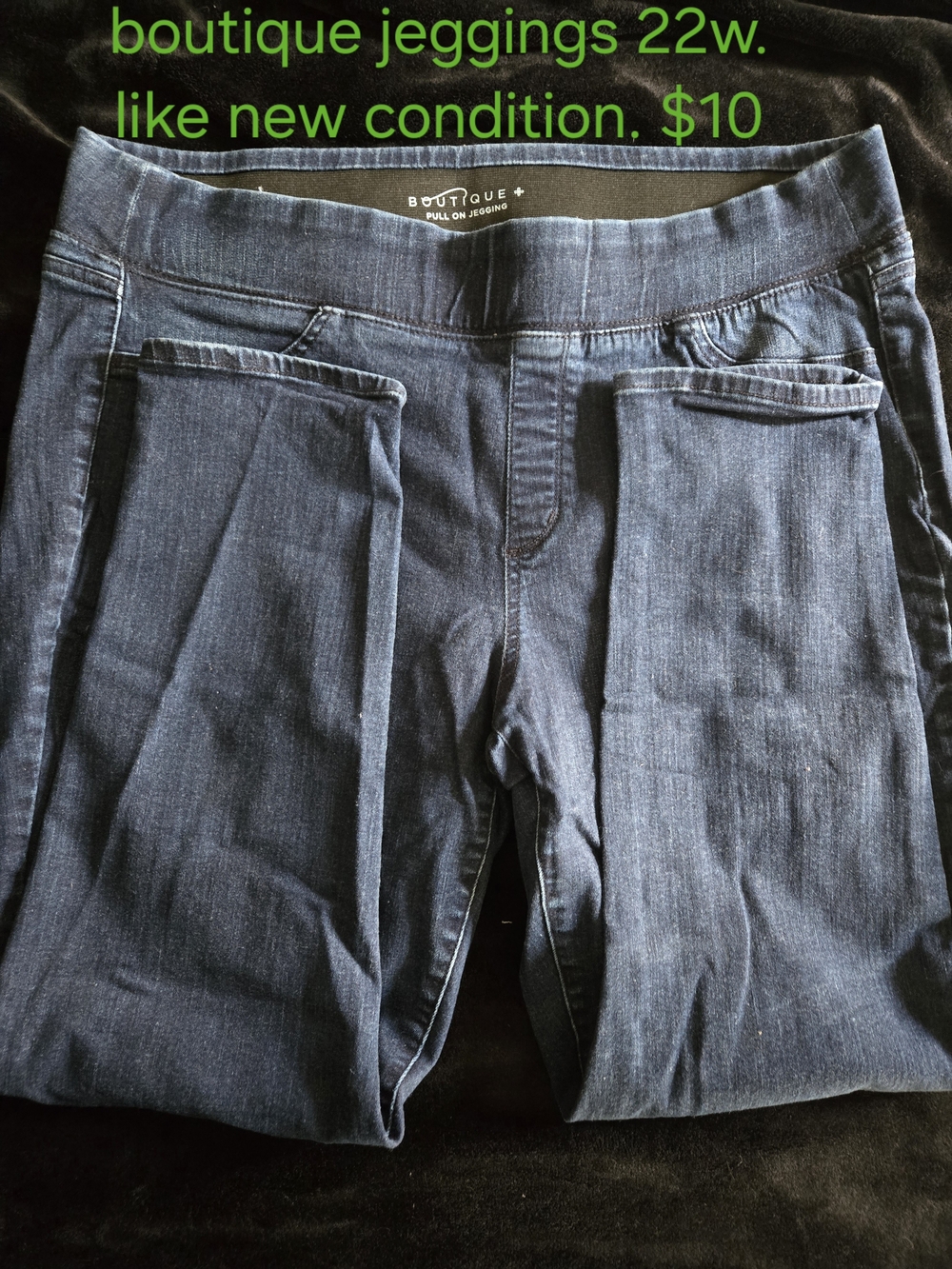 Pull-On Jeggings in Dark Blue - Women’s Jeans